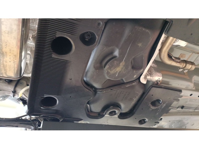 Recambio de moldura para volkswagen caddy v monospace (sbb, sbj) 2.0 tdi bmt referencia OEM IAM 5R3825101L  