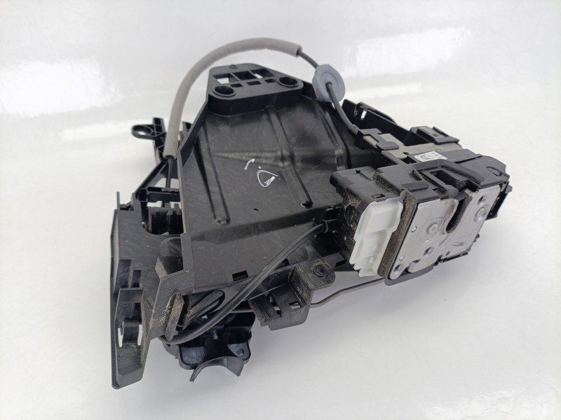 Recambio de cerradura puerta delantera izquierda para volvo v40 hatchback (525) d2 referencia OEM IAM 31440389  