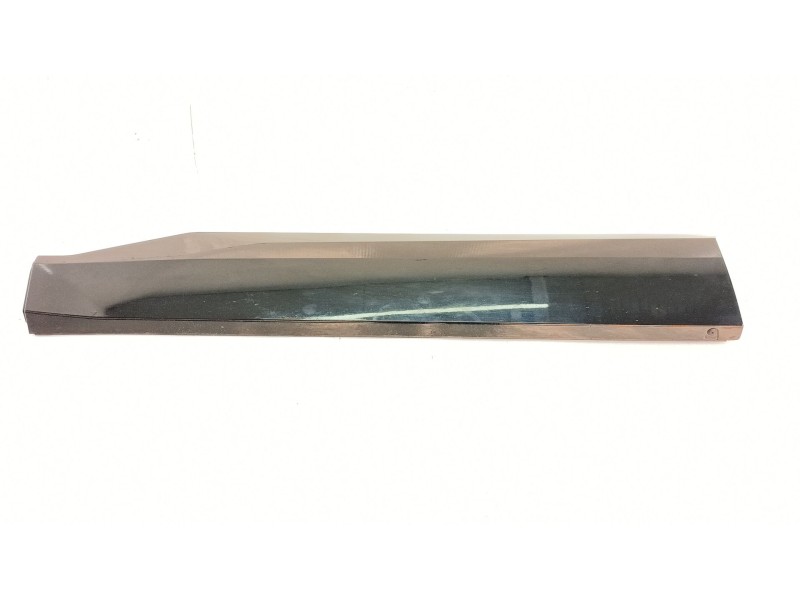 Recambio de moldura para renault austral tce 130 referencia OEM IAM 808214873R  