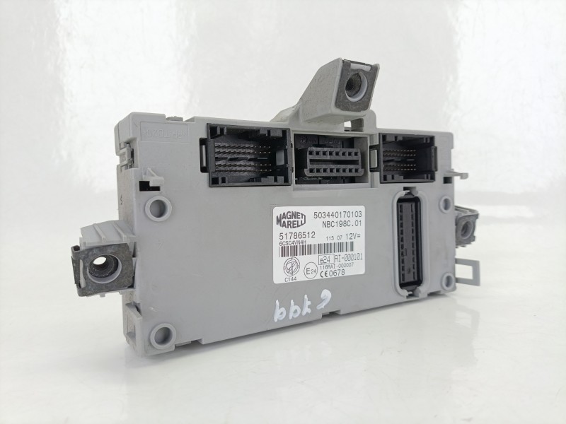 Recambio de caja reles / fusibles para fiat bravo ii (198_) 1.9 d multijet (198axb1a) referencia OEM IAM 51786512  