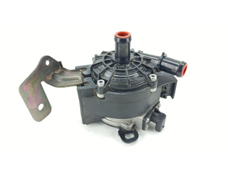 Recambio de bomba agua para renault austral tce 130 referencia OEM IAM 210111797R  