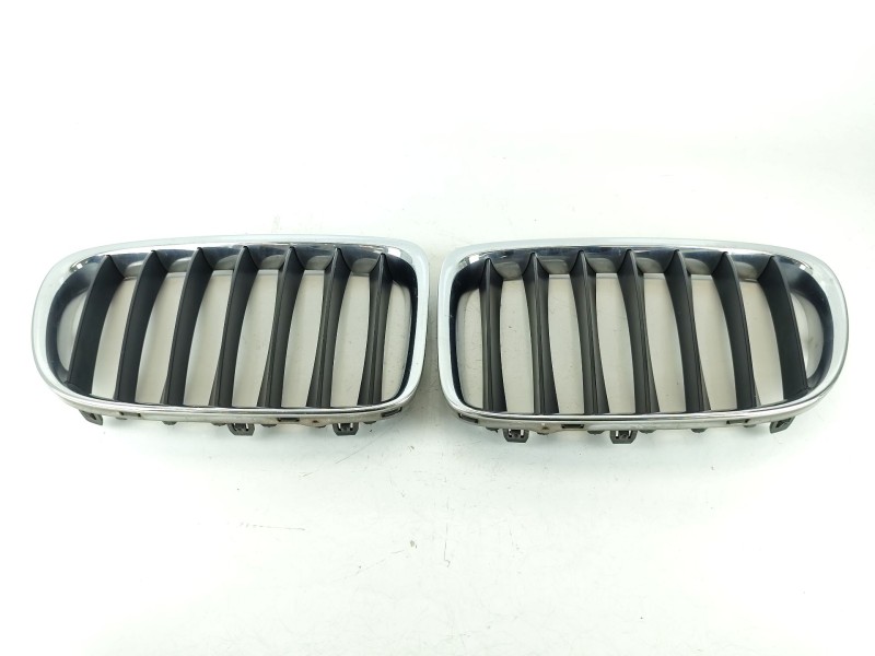 Recambio de rejilla paragolpes central para bmw x1 (e84) sdrive 20 d referencia OEM IAM 51117347667  