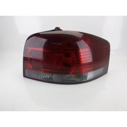 PILOTO TRASERO DERECHO 8P0945096024S 