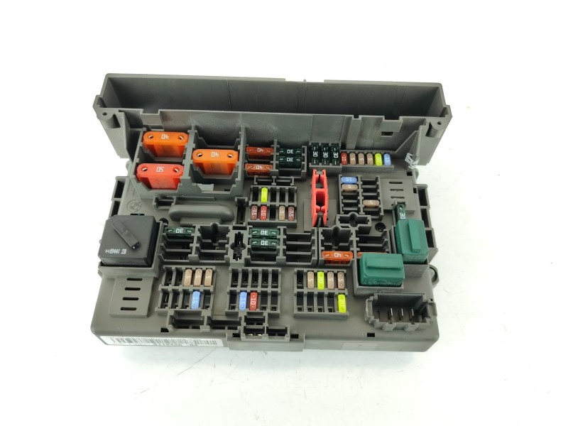 Recambio de caja reles / fusibles para bmw x1 (e84) sdrive 20 d referencia OEM IAM 911944604  