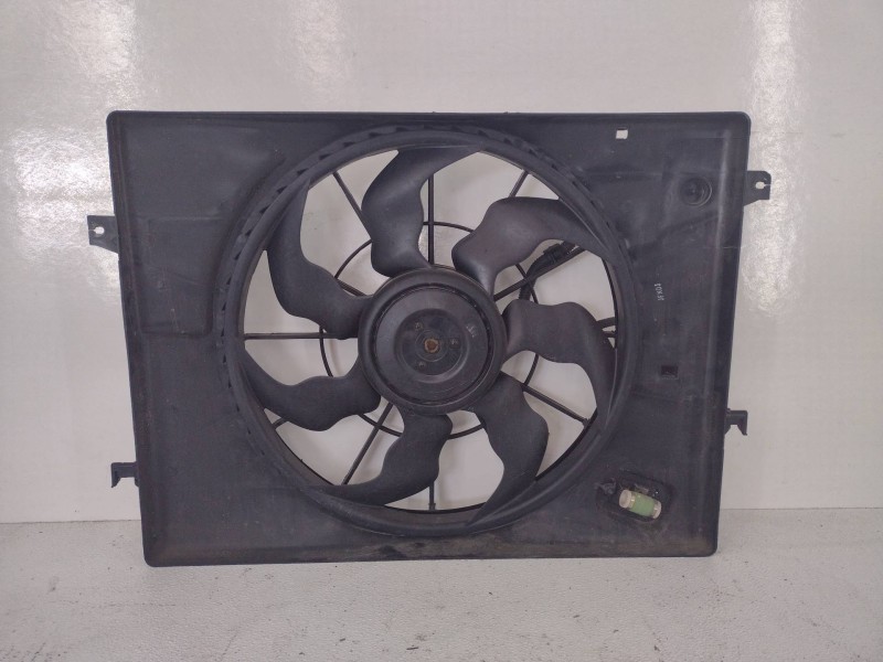 Recambio de electroventilador para kia sportage ii (je_, km_) 2.0 crdi 4wd referencia OEM IAM 253861F380  