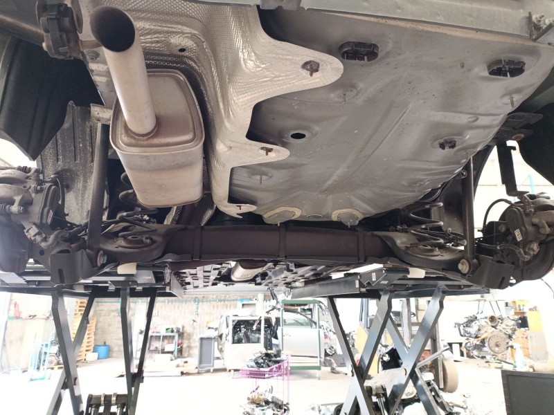 Recambio de puente trasero para renault arkana i (lcm_, ldn_) 1.3 tce 140 (ldn0) referencia OEM IAM 555016253R  