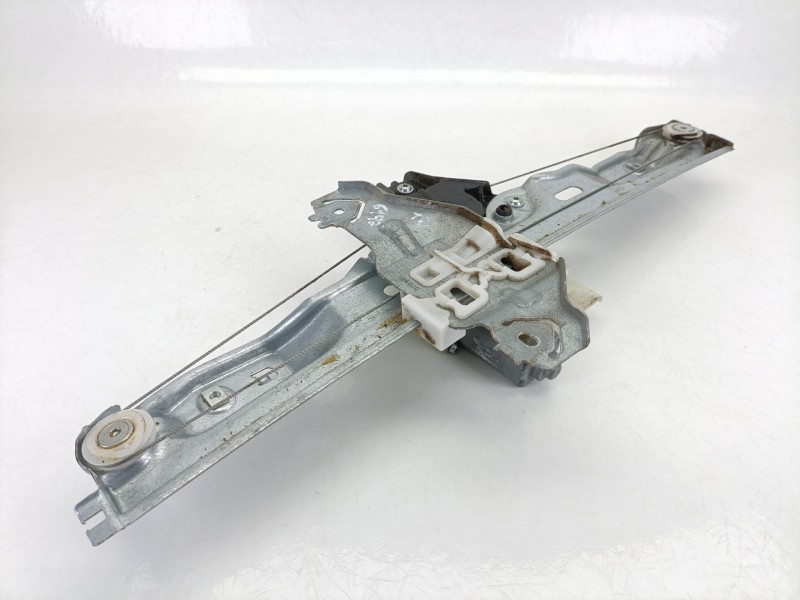 Recambio de elevalunas trasero derecho para nissan qashqai ii (j11, j11_) 1.2 dig-t referencia OEM IAM 82700HV00A  