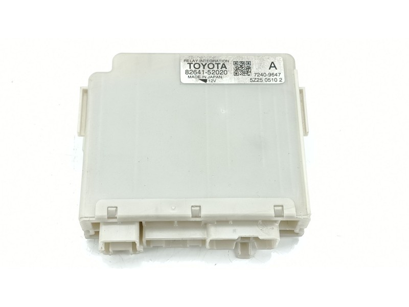 Recambio de caja reles / fusibles para toyota yaris (_p13_) 1.0 (ksp130_) referencia OEM IAM 8264152020  