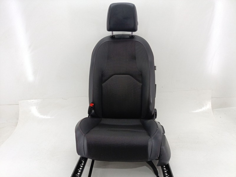 Recambio de asiento delantero izquierdo para seat leon (5f1) 1.5 tgi referencia OEM IAM 5Q4881105AB  