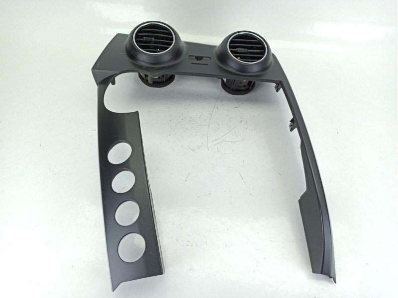 Recambio de moldura para ssangyong actyon i 200 xdi 4wd referencia OEM IAM 766103100  