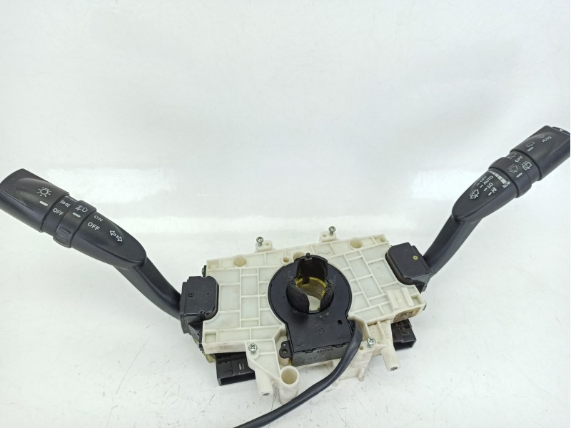 Recambio de mando multifuncion para ssangyong actyon i 200 xdi 4wd referencia OEM IAM 8590009202  