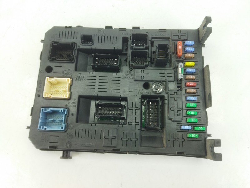 Recambio de caja reles / fusibles para peugeot 3008 i monospace (0u_) 2.0 hdi referencia OEM IAM 9666895680  