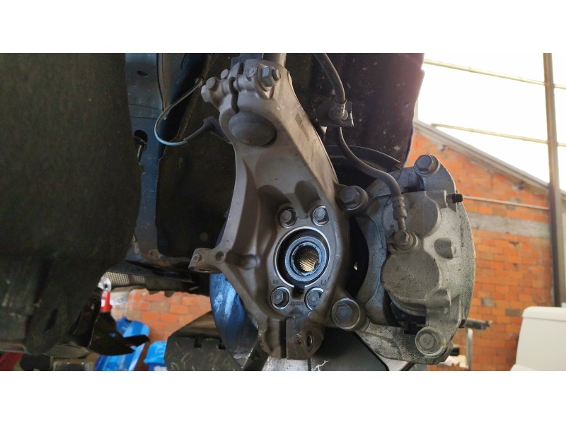 Recambio de mangueta delantera izquierda para renault austral tce 130 referencia OEM IAM 400159453R  