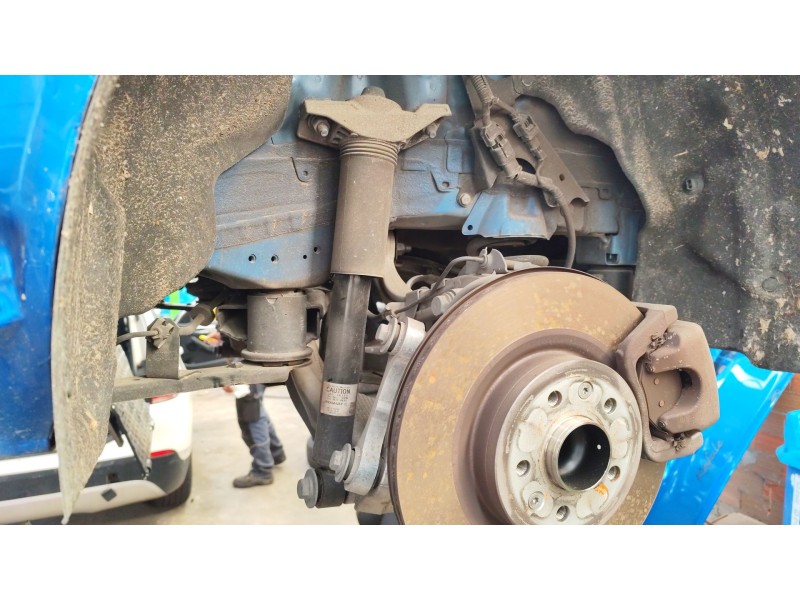 Recambio de amortiguador trasero izquierdo para renault austral tce 130 referencia OEM IAM 562102073R  