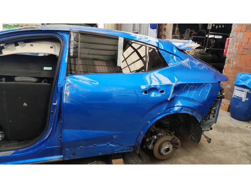 Recambio de puerta trasera izquierda para renault austral tce 130 referencia OEM IAM 821018386R  