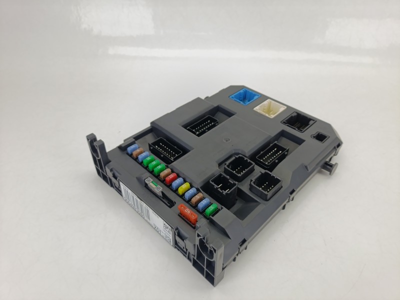 Recambio de caja reles / fusibles para peugeot 207/207+ (wa_, wc_) 1.6 hdi referencia OEM IAM 9664983080  