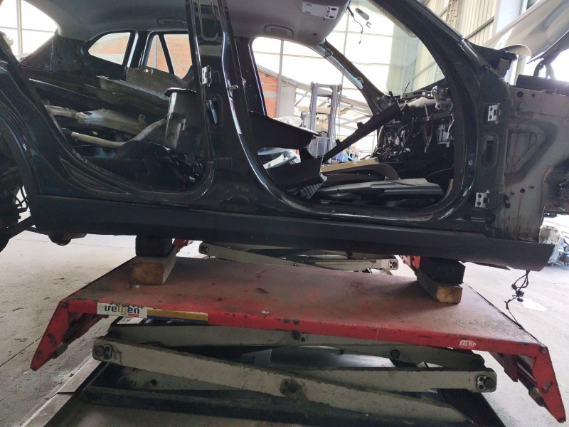 Recambio de faldon lateral para bmw x1 (e84) sdrive 20 d referencia OEM IAM 51772993564  