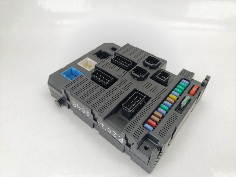 Recambio de caja reles / fusibles para peugeot 207/207+ (wa_, wc_) 1.6 hdi referencia OEM IAM 9663798480  