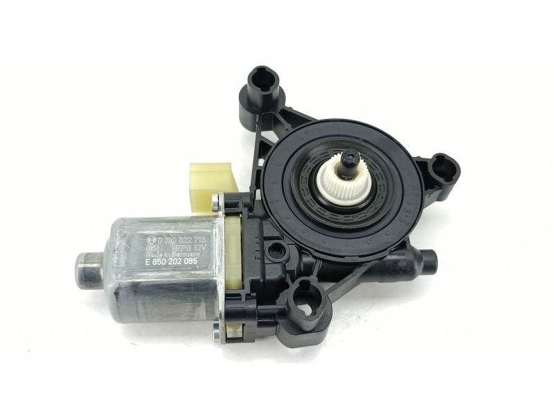 Recambio de motor elevalunas trasero izquierdo para audi a3 sportback (8ya, 8yf) 35 tdi referencia OEM IAM 0130822713  