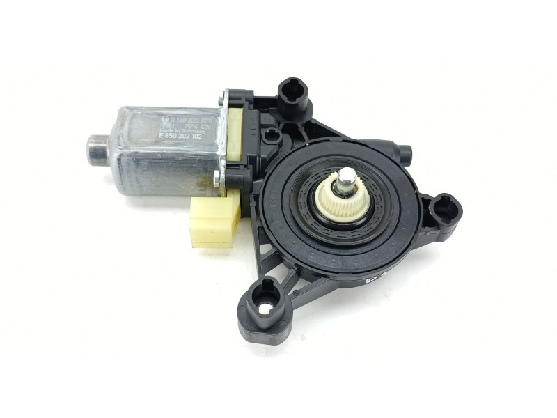 Recambio de motor elevalunas delantero izquierdo para audi a3 sportback (8ya, 8yf) 35 tdi referencia OEM IAM 5Q0959802C  