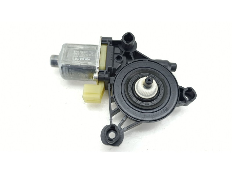 Recambio de motor elevalunas trasero derecho para audi a3 sportback (8ya, 8yf) 35 tdi referencia OEM IAM 130822712  