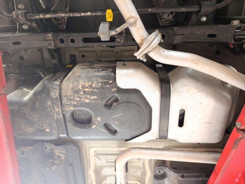 Recambio de deposito combustible para hyundai kona (os, ose, osi) 1.6 gdi hybrid referencia OEM IAM 31150BE100  