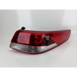 PILOTO TRASERO DERECHO 92402D4 / 92402D4000 