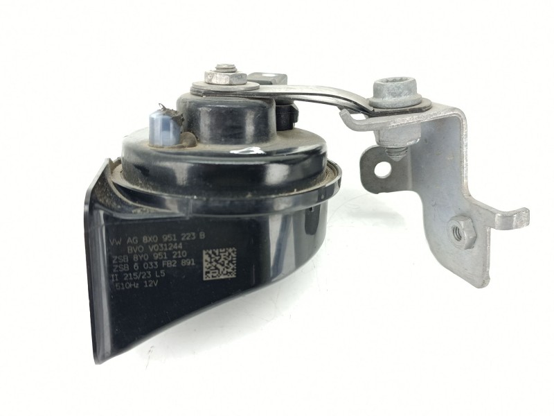 Recambio de claxon para audi a3 sportback (8ya, 8yf) 35 tdi referencia OEM IAM 8X0951223B  