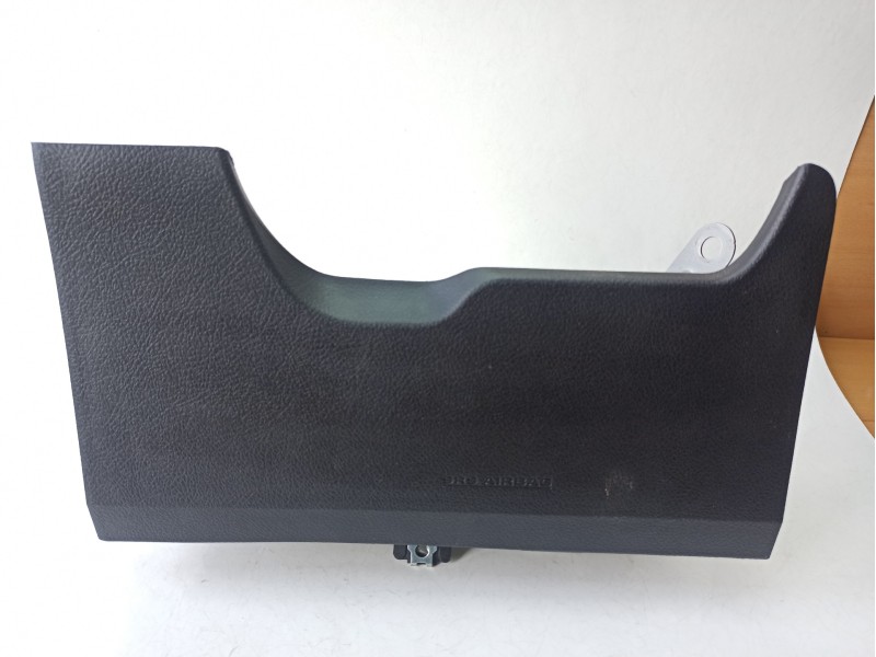 Recambio de airbag de rodillas para toyota yaris (_p13_) 1.4 d (nlp130_) referencia OEM IAM 739000D030C0  