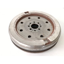 VOLANTE MOTOR 05L105266K 