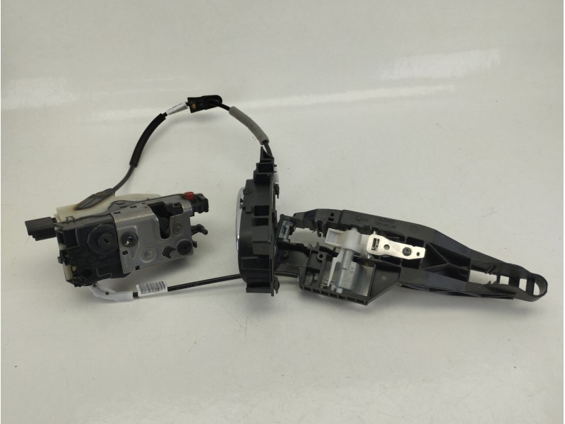 Recambio de cerradura puerta trasera derecha para peugeot 208 i (ca_, cc_) 1.2 thp 110 referencia OEM IAM 9812501180  