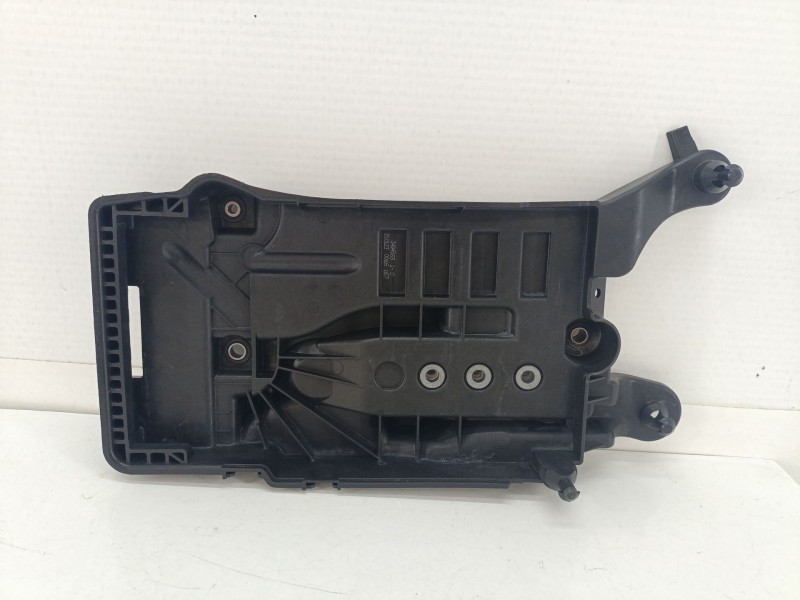 Recambio de soporte bateria para audi a1 sportback (gba) 30 tfsi referencia OEM IAM 2Q0915331  
