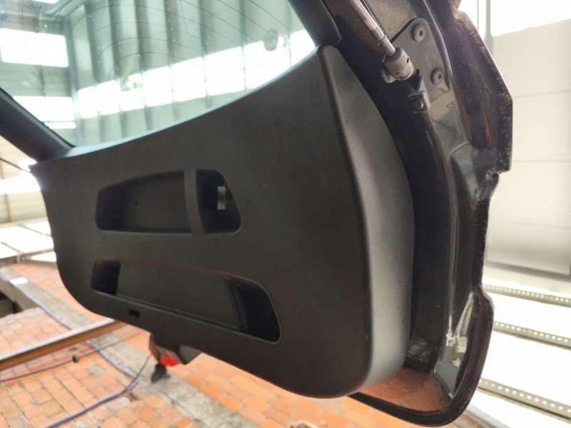 Recambio de guarnecido porton trasero para bmw x1 (e84) xdrive 23 d referencia OEM IAM 51492990126  