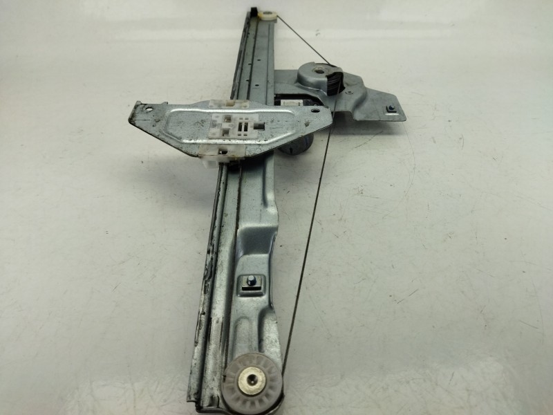 Recambio de elevalunas delantero derecho para peugeot partner furgoneta/monovolumen 1.6 hdi referencia OEM IAM 9680557880  