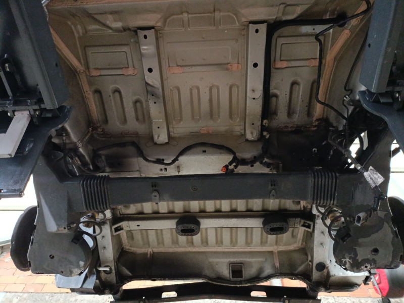 Recambio de puente trasero para peugeot partner furgoneta/monovolumen (k9) 1.5 bluehdi 100 referencia OEM IAM 9822649880  