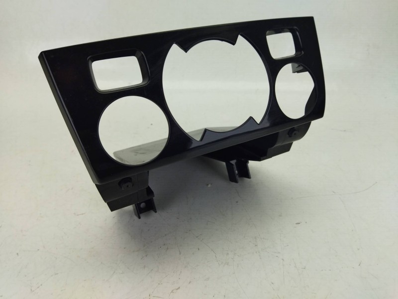 Recambio de moldura para peugeot rcz 2.0 hdi referencia OEM IAM 9660529177  
