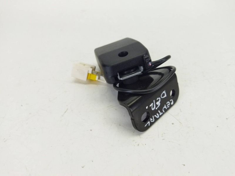 Recambio de enganche cinturon trasero central para peugeot rcz 2.0 hdi referencia OEM IAM   