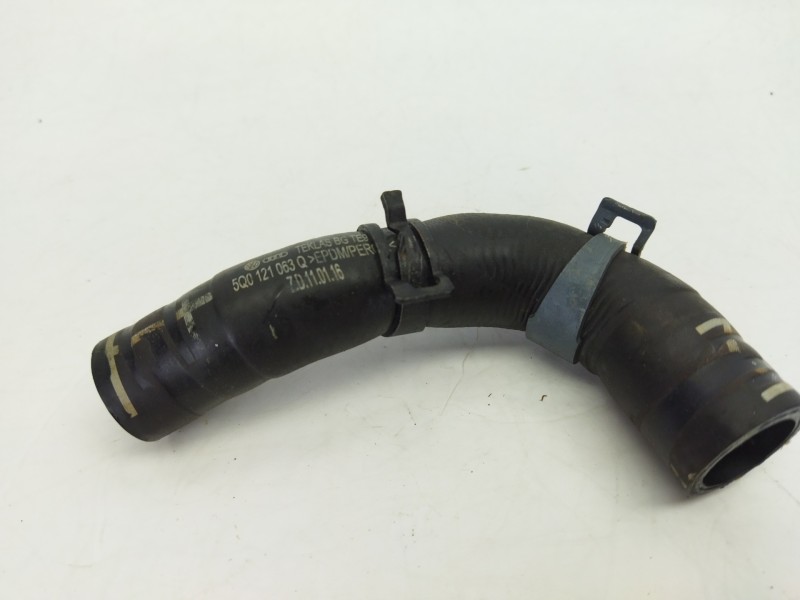 Recambio de tubo para volkswagen golf vii (5g1, bq1, be1, be2) 1.5 tgi referencia OEM IAM 5Q0121063Q  