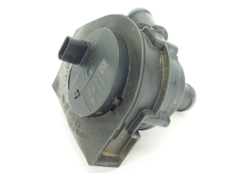 Recambio de bomba agua para volkswagen golf vii (5g1, bq1, be1, be2) 1.5 tgi referencia OEM IAM 5Q0965567  