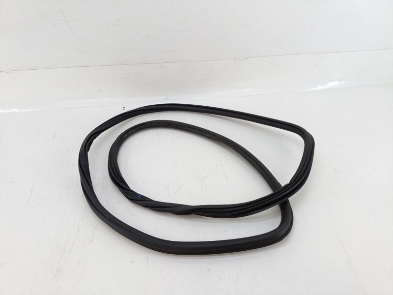 Recambio de gomas contorno puerta para audi q3 sportback (f3n) 35 tdi referencia OEM IAM 83F833721A  