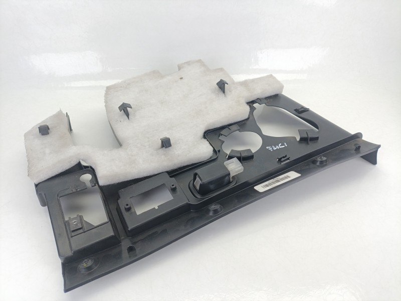 Recambio de moldura para mercedes-benz clase m (w164) ml 320 cdi 4-matic (164.122) referencia OEM IAM A1646809117  