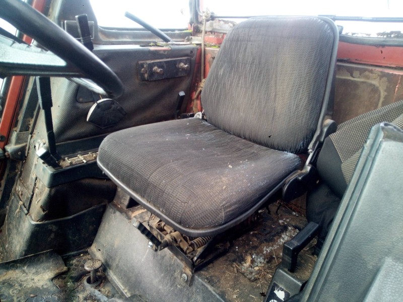 Recambio de asiento para fiat 1850 dt referencia OEM IAM   