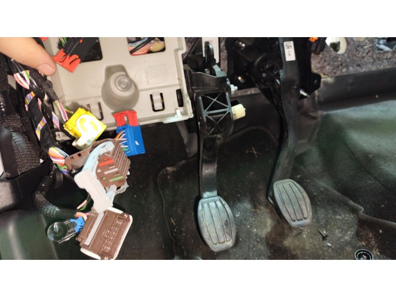 Recambio de pedal embrague para peugeot 208 ii (ub_, up_, uw_, uj_) 1.2 puretech 75 referencia OEM IAM 9824263080  