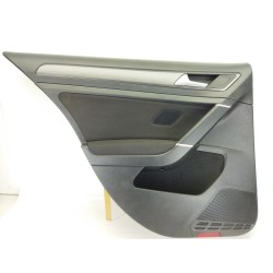 GUARNECIDO PUERTA TRASERA IZQUIERDA 5G6867211GN 