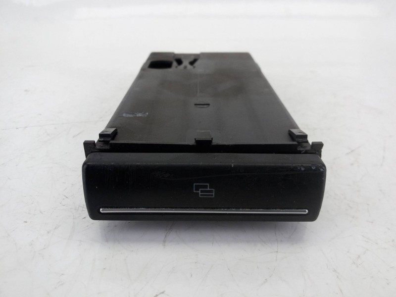 Recambio de guantera para audi a3 sportback (8pa) 2.0 tdi referencia OEM IAM 8P0941561F  