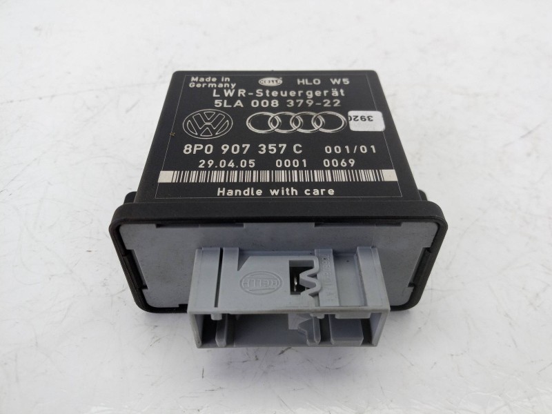 Recambio de centralita faros xenon para audi a3 sportback (8pa) 2.0 tdi referencia OEM IAM 8P0907357C  