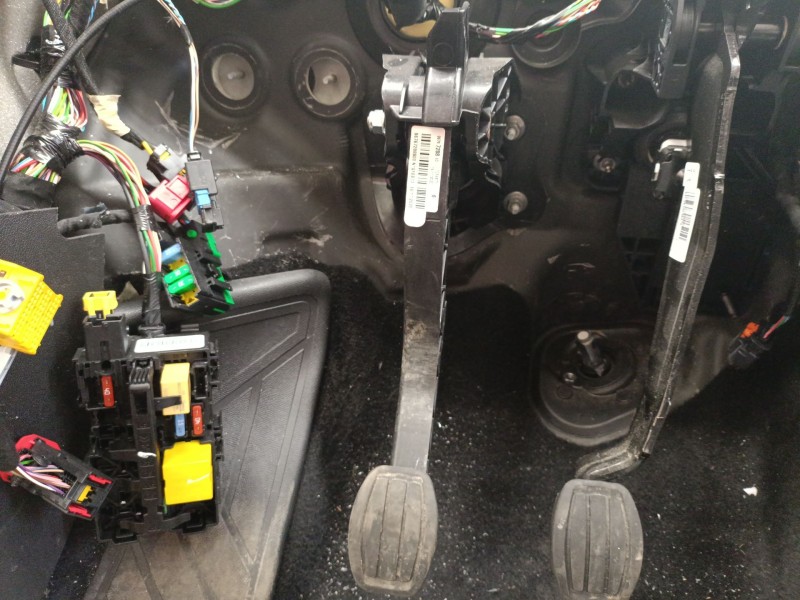 Recambio de pedal embrague para opel grandland / grandland x (a18, p1uo) 1.2 (75) referencia OEM IAM 9820339280  