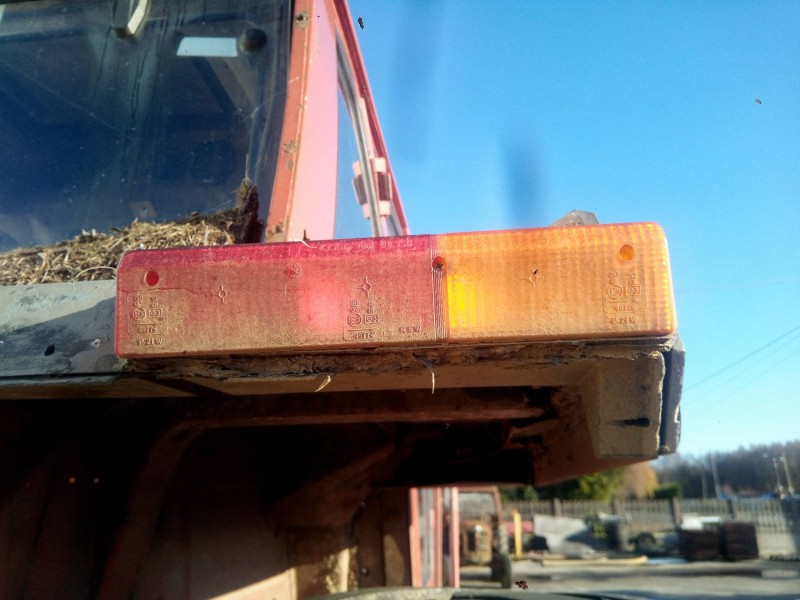 Recambio de piloto trasero derecho para fiat 1850 dt referencia OEM IAM   