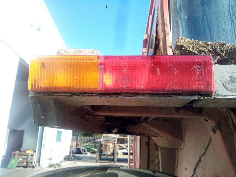 Recambio de piloto trasero izquierdo para fiat 1850 dt referencia OEM IAM   