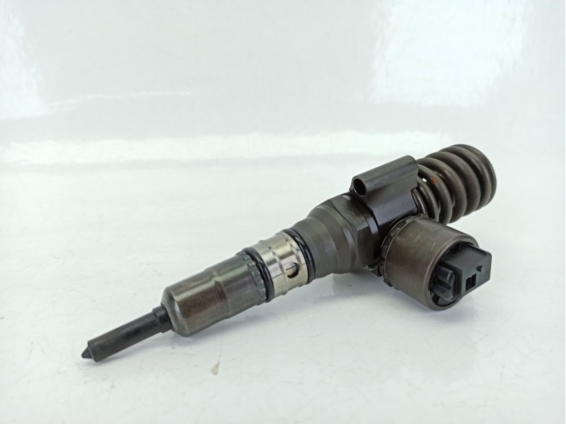 Recambio de inyector para audi a3 sportback (8pa) 2.0 tdi referencia OEM IAM 03G130073G  